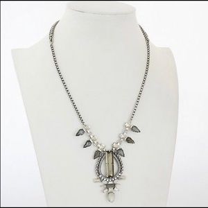 STELLA & DOT: Eclipse Pendant Necklace